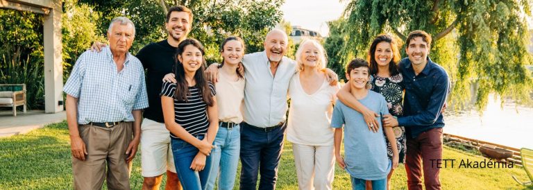 Az elfogadás szerepe a mozaikcsaládokban 2. – Felnőtt szemmel
  