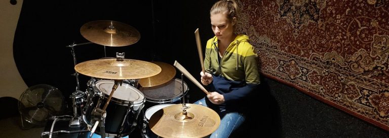 A metál igenis marha jó!
  